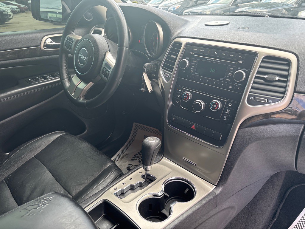 2013 Jeep Grand Cherokee Image 24