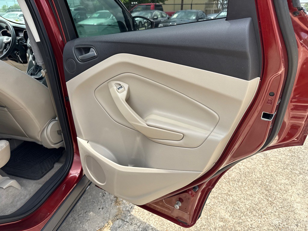 2014 Ford Escape Image 25