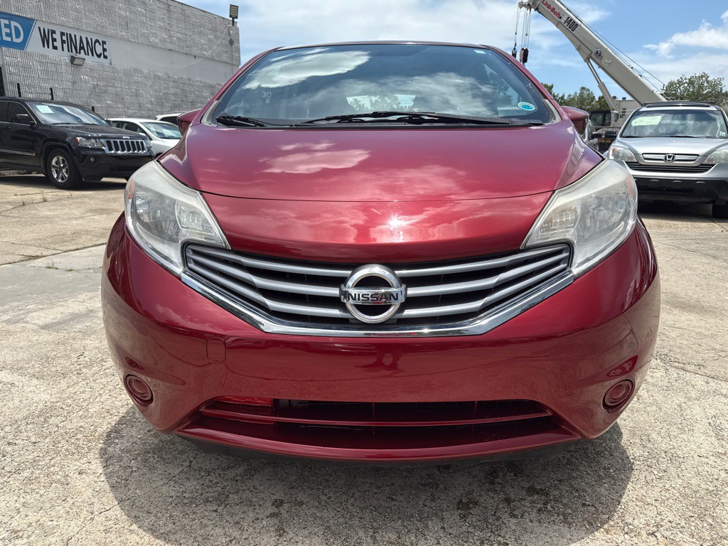 2016 Nissan Versa Image 3