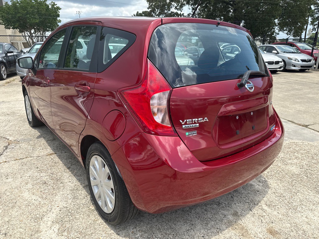 2016 Nissan Versa Image 8