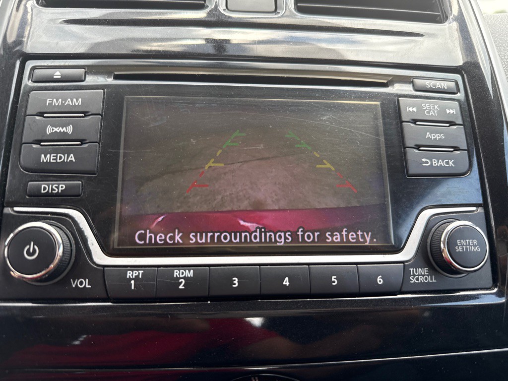 2016 Nissan Versa Image 15
