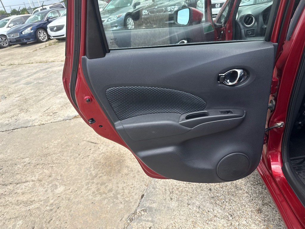 2016 Nissan Versa Image 23