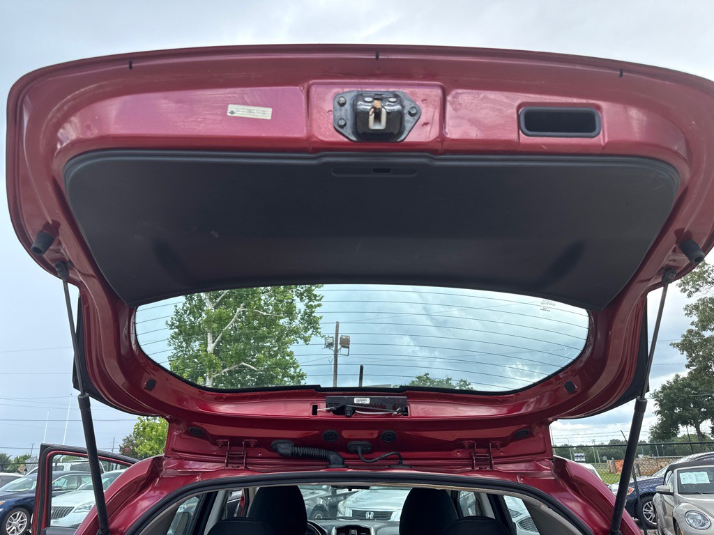 2016 Nissan Versa Image 25