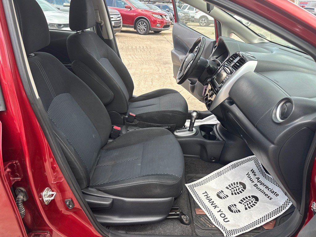 2016 Nissan Versa Image 28