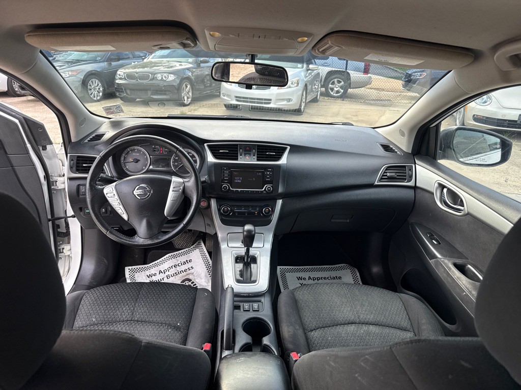 2015 Nissan Sentra Image 12