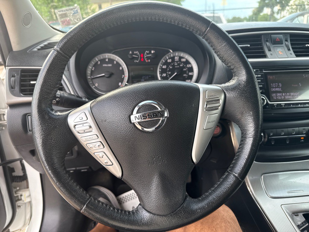 2015 Nissan Sentra Image 19