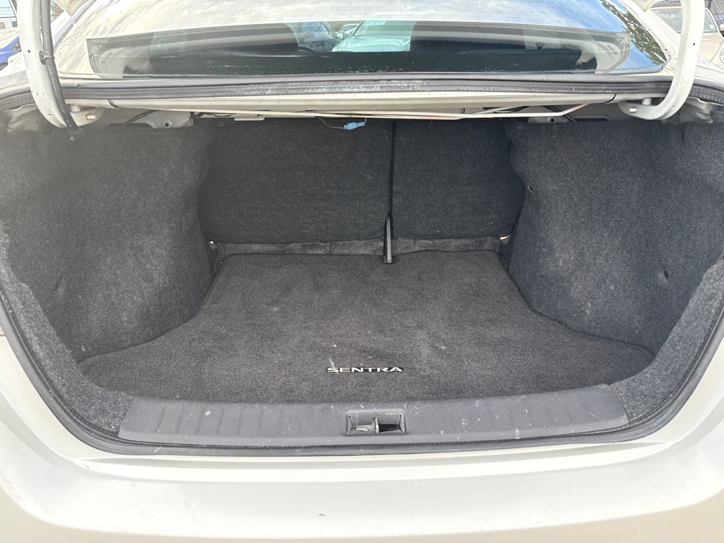 2015 Nissan Sentra Image 22