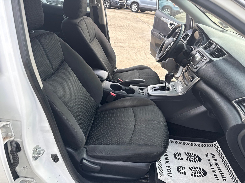 2015 Nissan Sentra Image 26