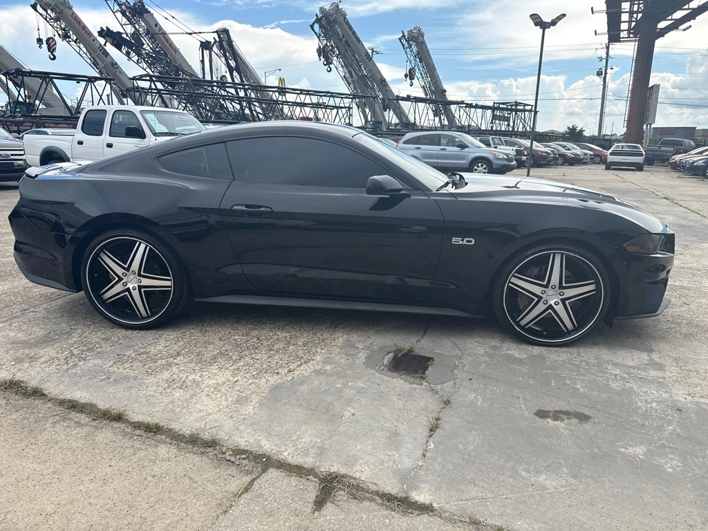 2018 Ford Mustang Image 5