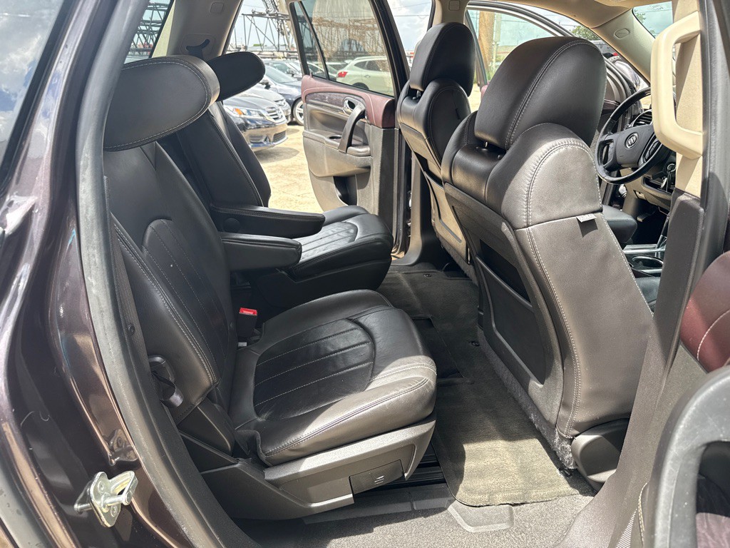 2015 Buick Enclave Image 16