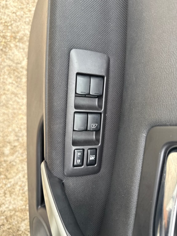 2012 Nissan Rogue Image 21