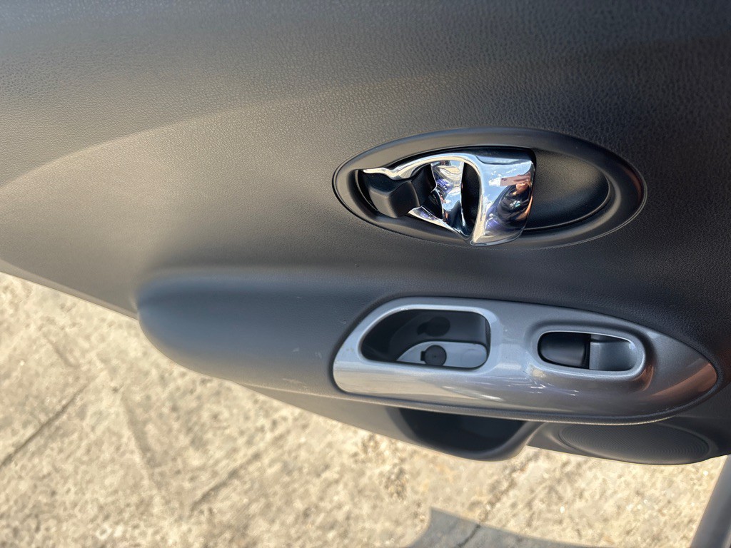 2015 Nissan Juke Image 17
