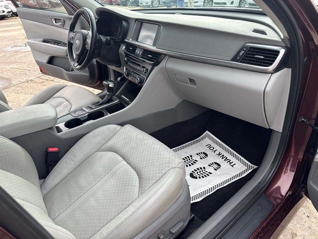 2016 Kia Optima Image 30