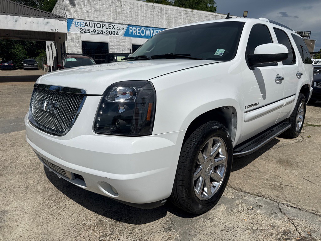2008 GMC Yukon Image 2