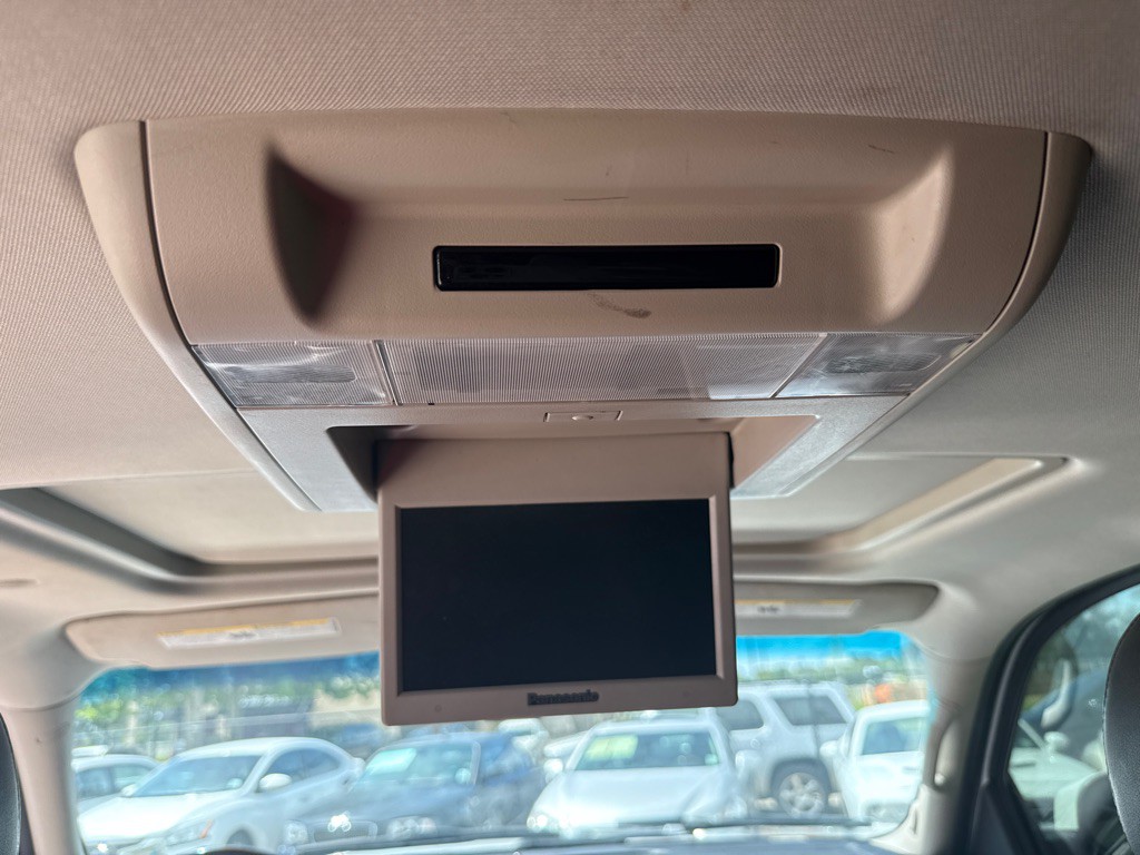 2008 GMC Yukon Image 13