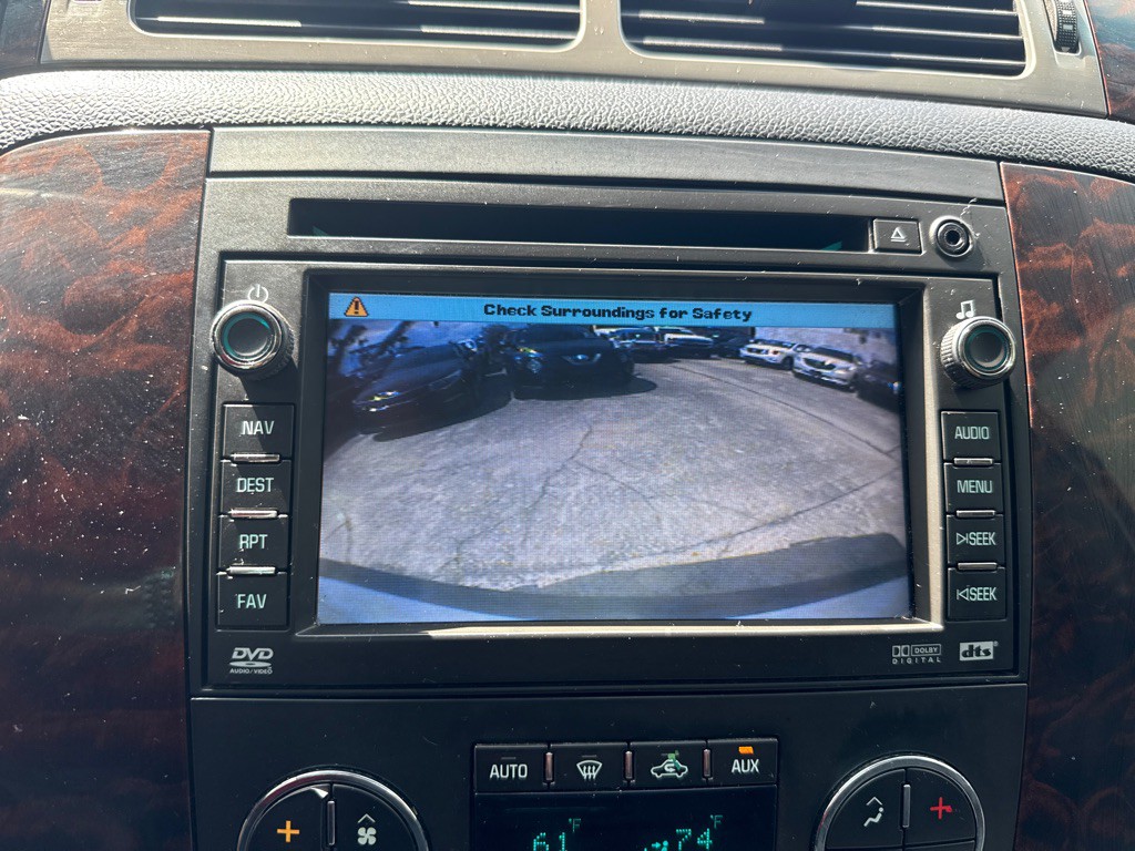 2008 GMC Yukon Image 18