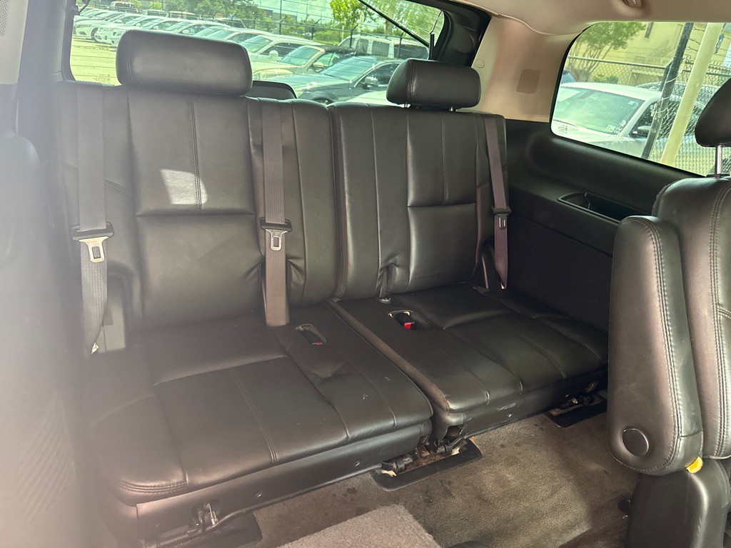 2008 GMC Yukon Image 28