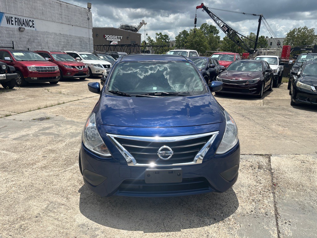 2019 Nissan Versa Image 6