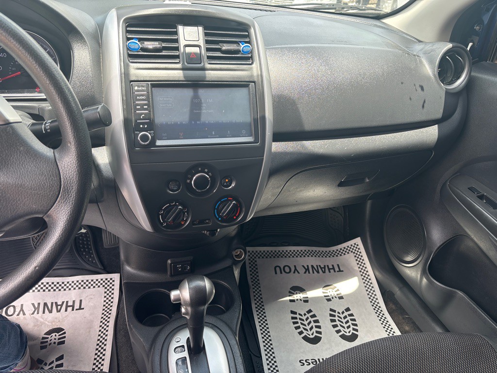 2019 Nissan Versa Image 9