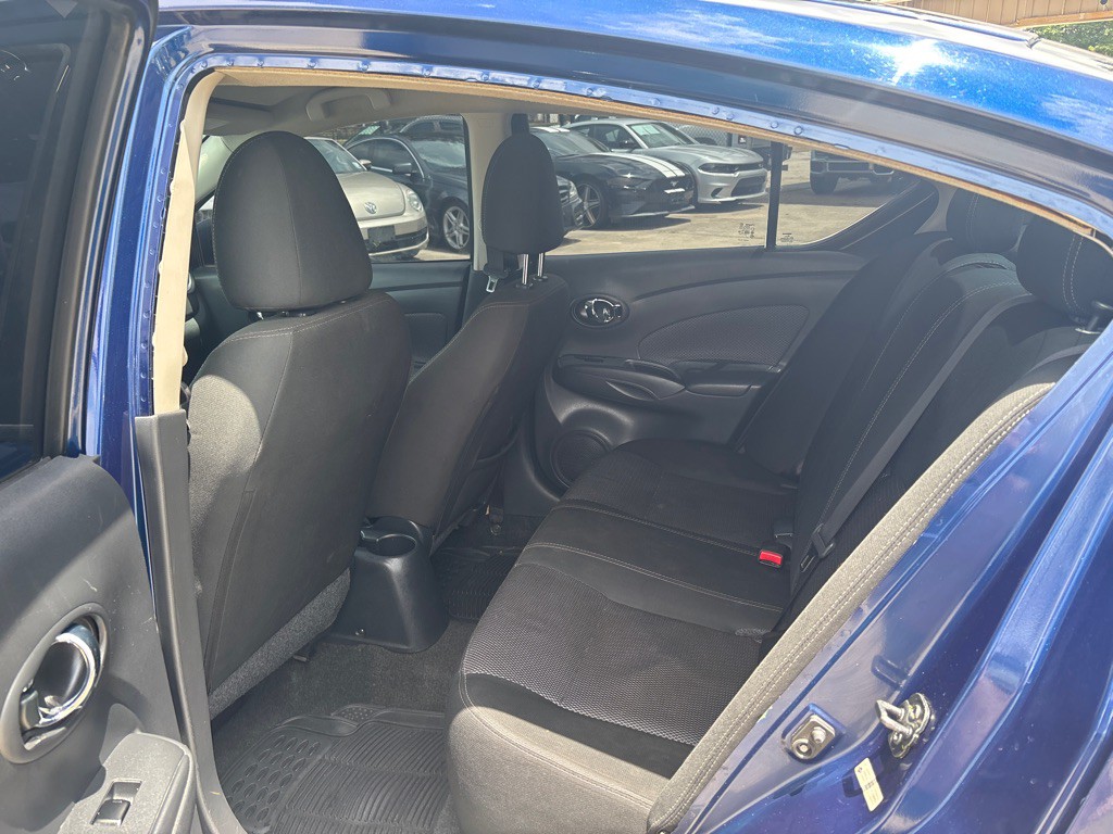 2019 Nissan Versa Image 14