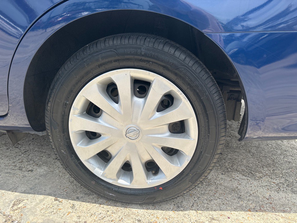 2019 Nissan Versa Image 31