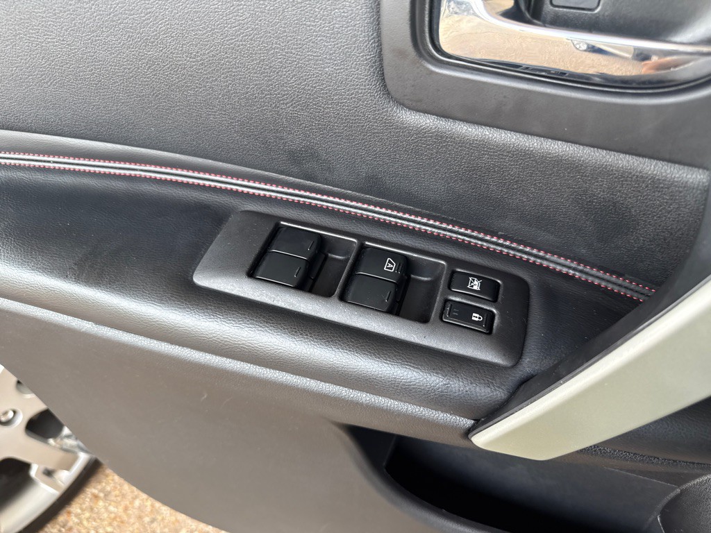 2012 Nissan Rogue Image 21