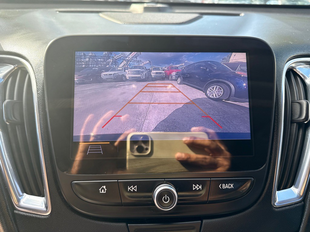 2020 Chevrolet Malibu Image 15
