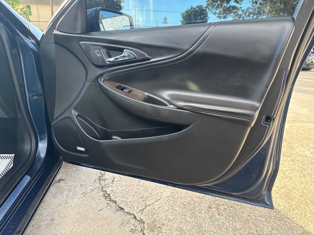 2020 Chevrolet Malibu Image 31
