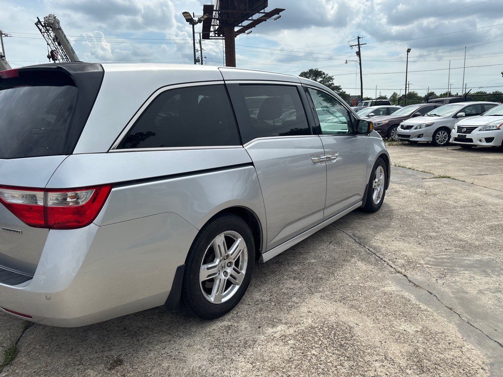 2011 Honda Odyssey Image 5