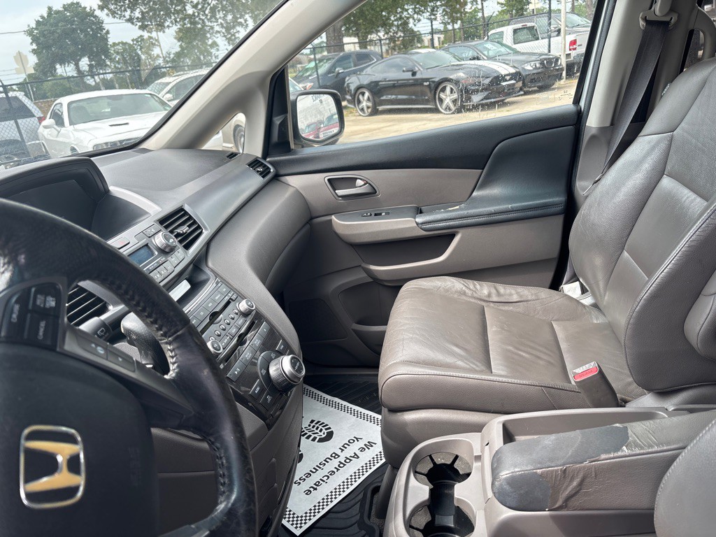 2011 Honda Odyssey Image 9