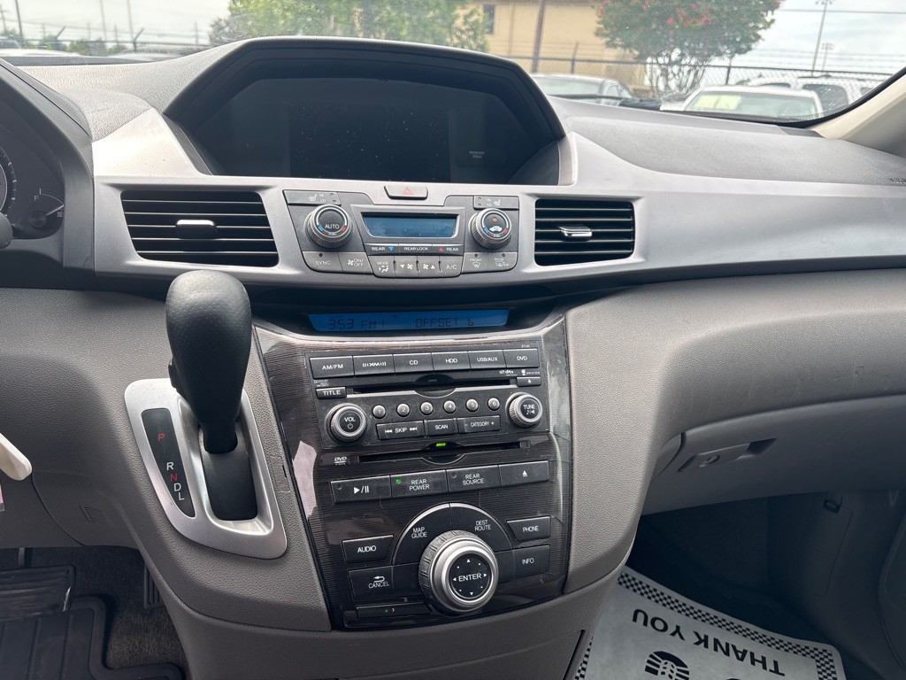 2011 Honda Odyssey Image 10