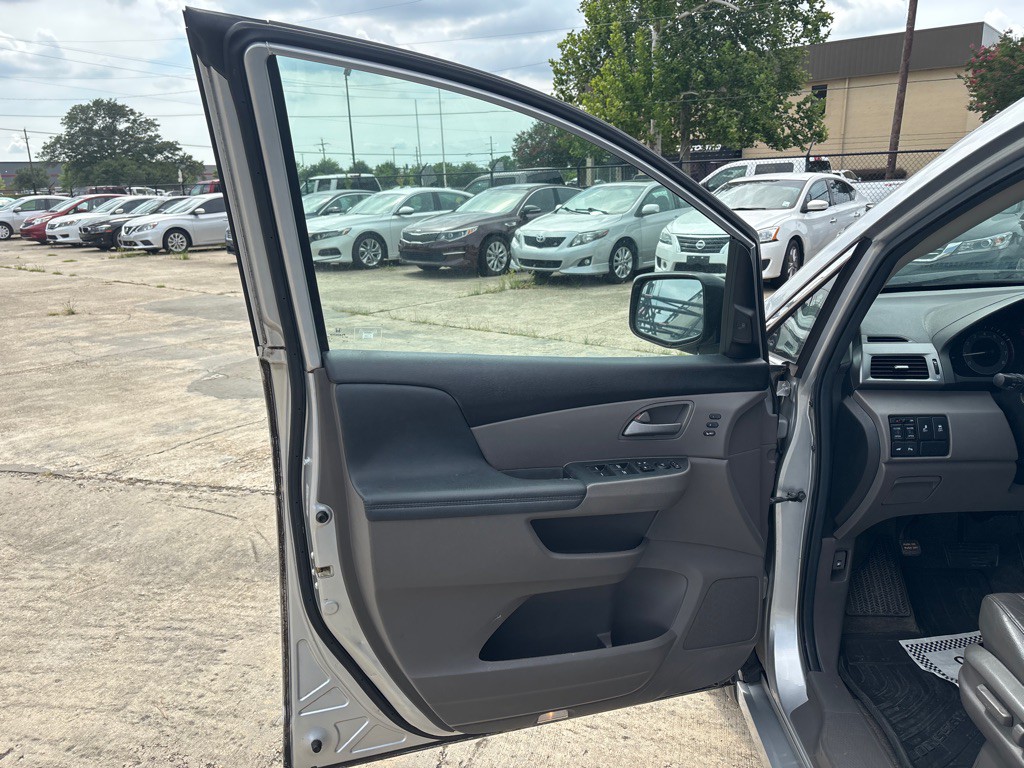 2011 Honda Odyssey Image 13