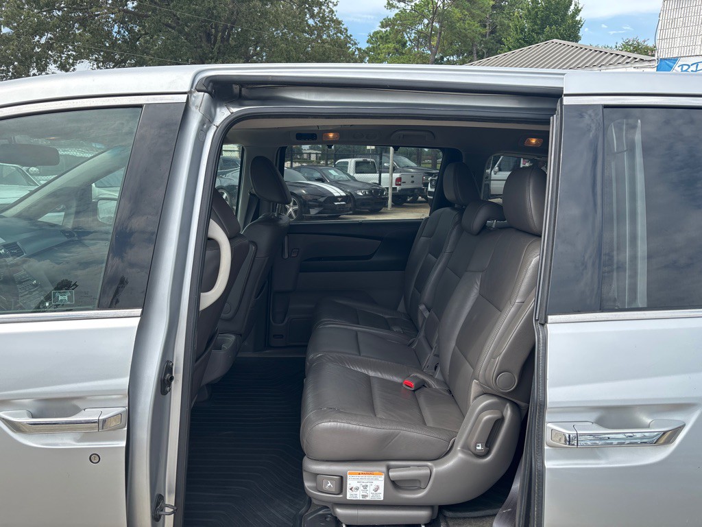 2011 Honda Odyssey Image 15