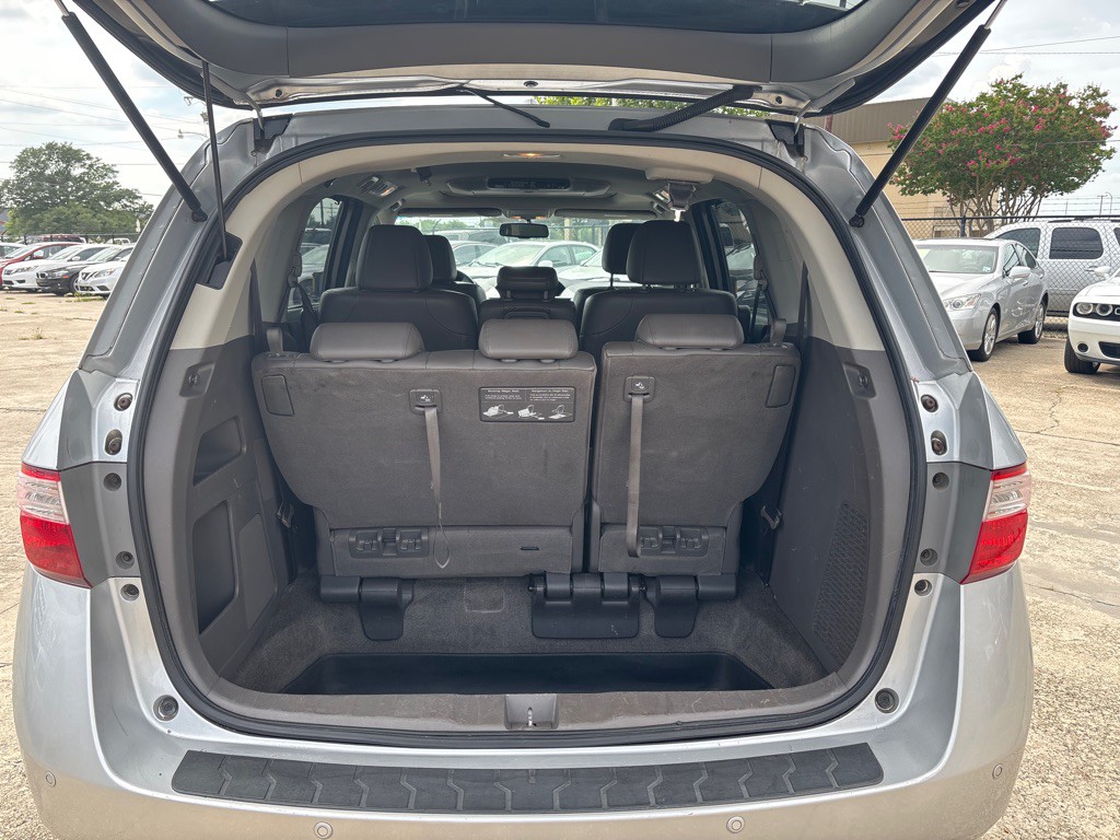 2011 Honda Odyssey Image 18