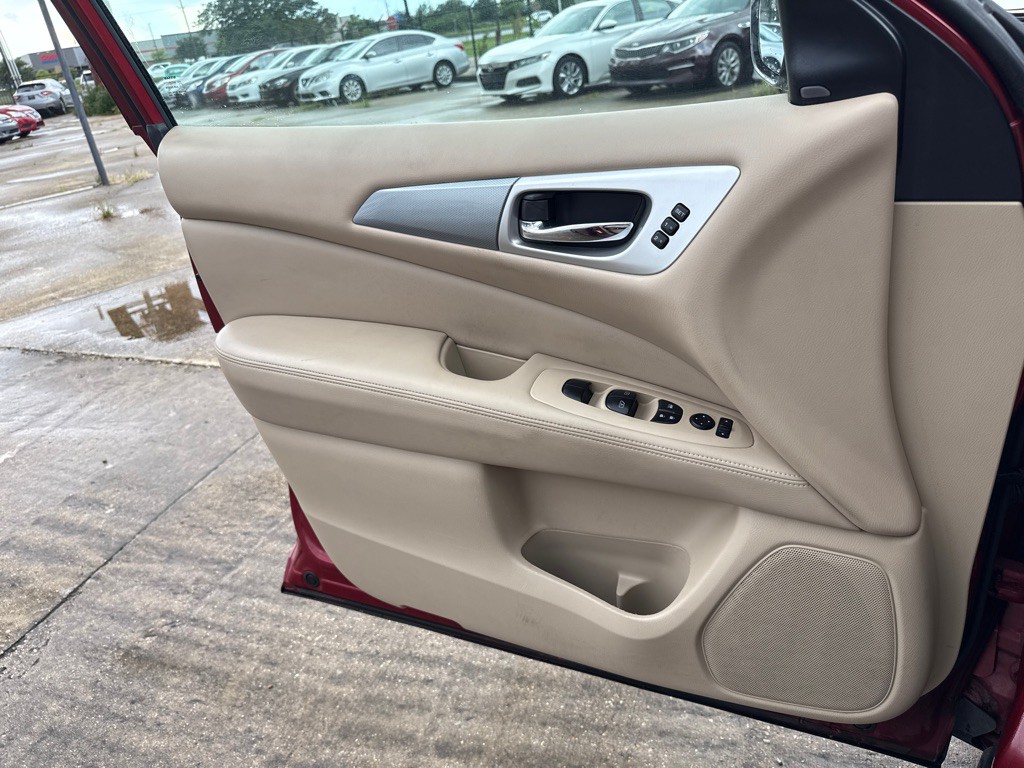 2017 Nissan Pathfinder Image 20