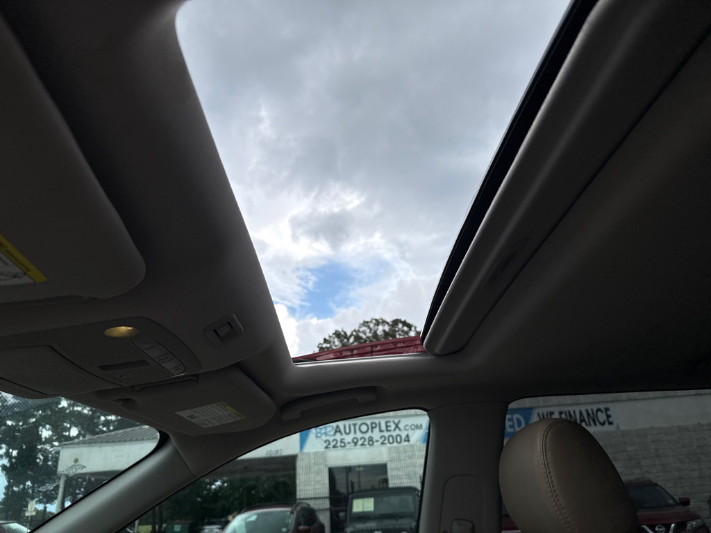 2017 Nissan Pathfinder Image 23