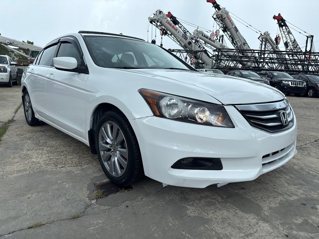 2011 Honda Accord Image 4
