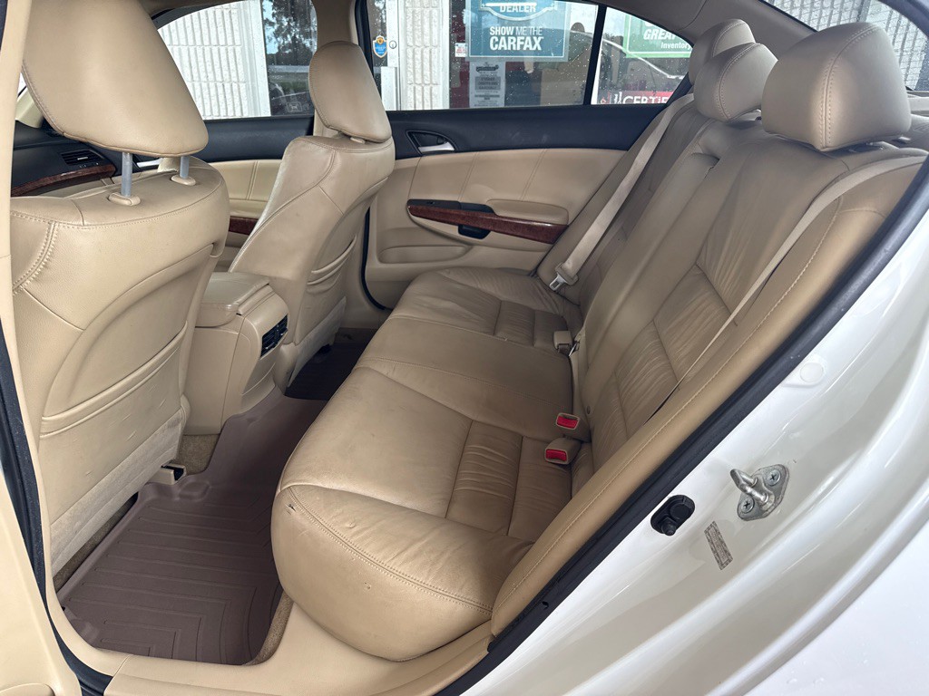2011 Honda Accord Image 11