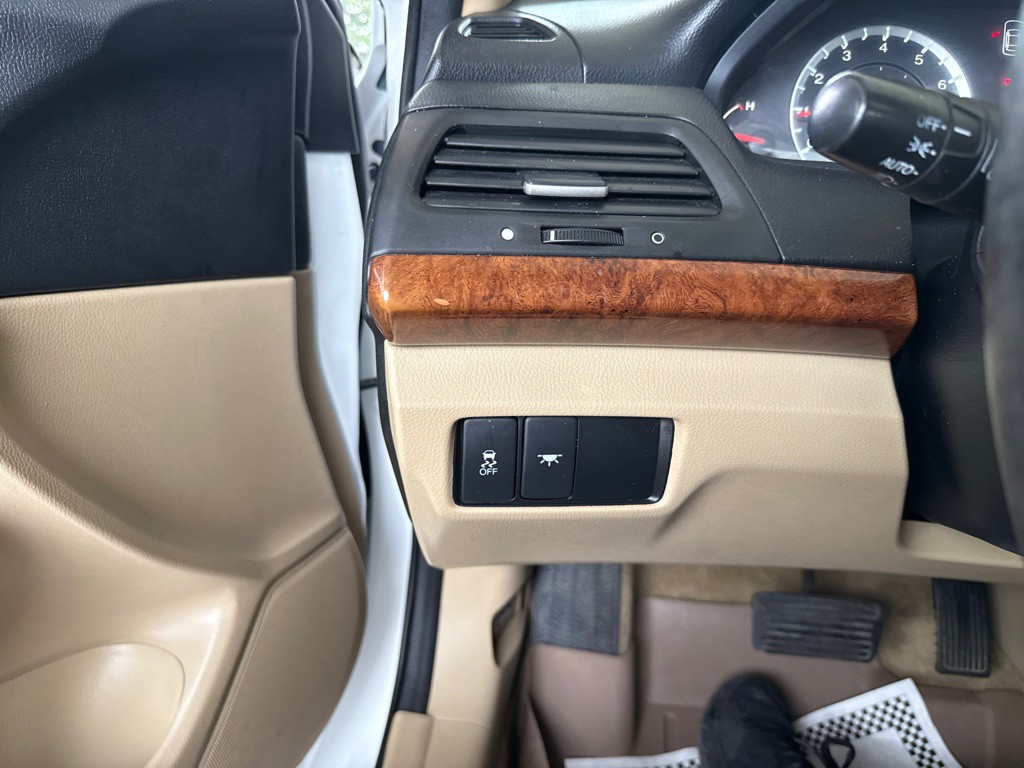 2011 Honda Accord Image 19
