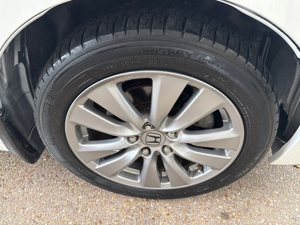 2011 Honda Accord Image 29