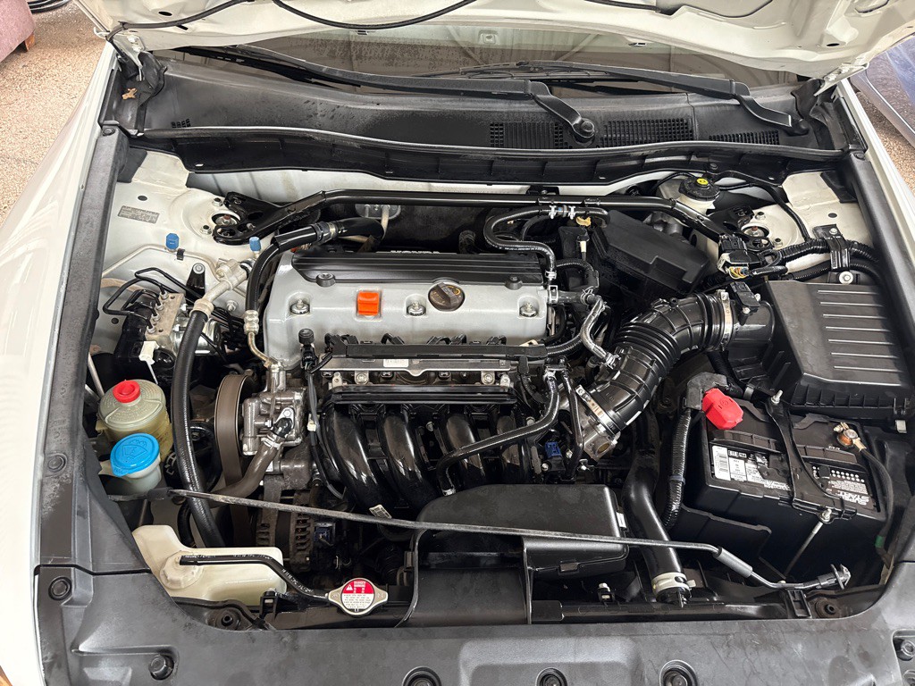 2011 Honda Accord Image 33