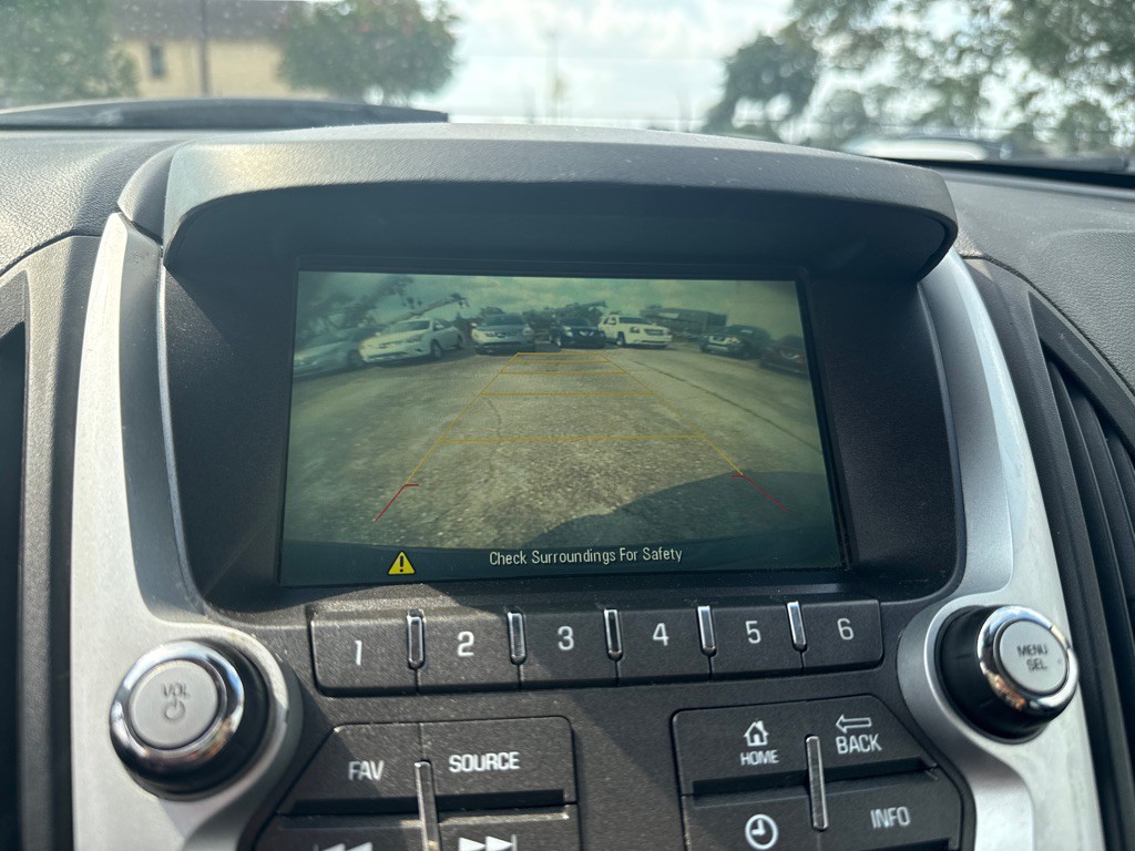 2017 Chevrolet Equinox Image 14