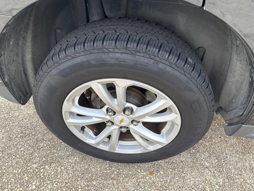 2017 Chevrolet Equinox Image 30