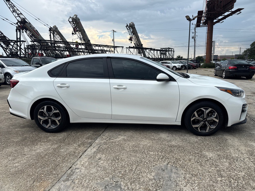 2021 Kia Forte Image 5