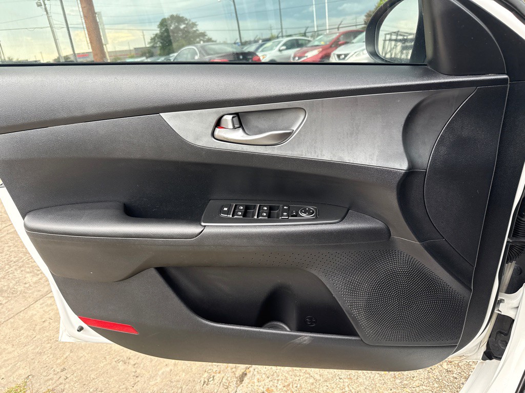 2021 Kia Forte Image 20