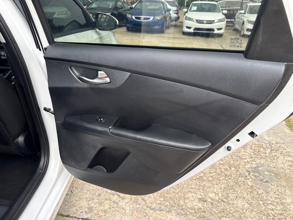 2021 Kia Forte Image 26