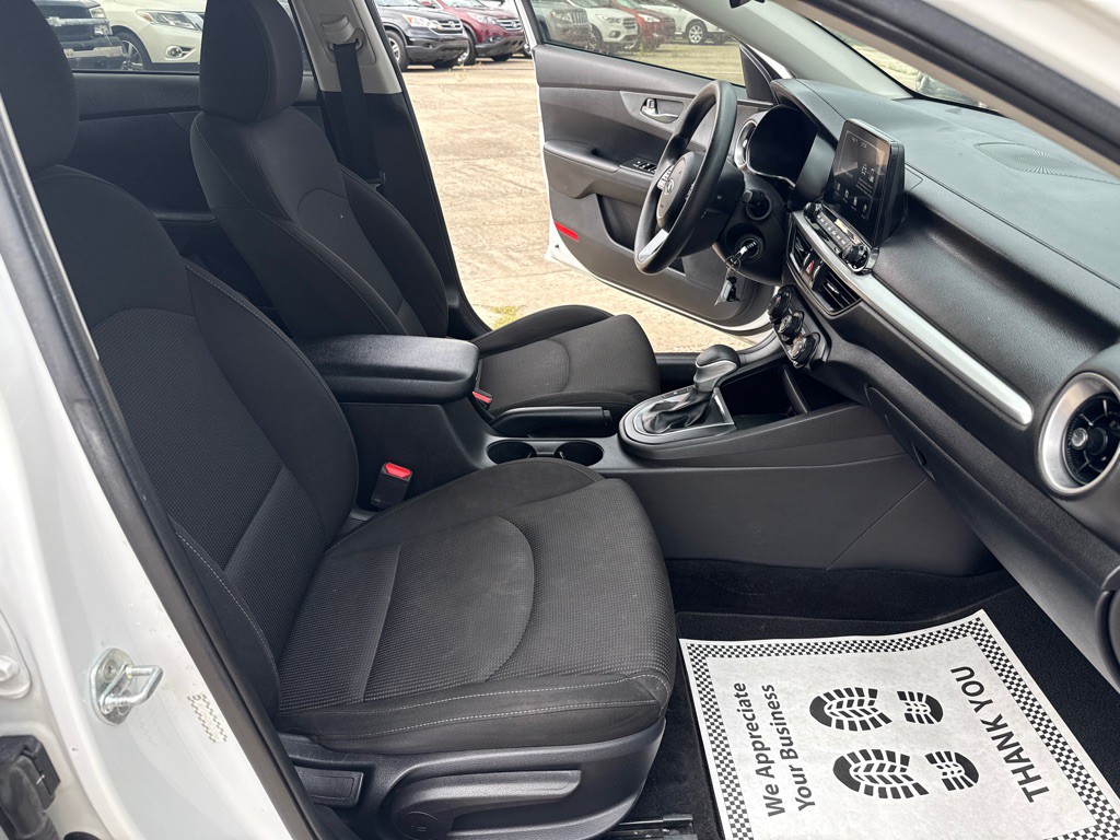 2021 Kia Forte Image 27