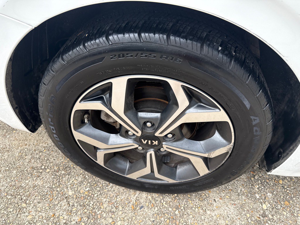2021 Kia Forte Image 31