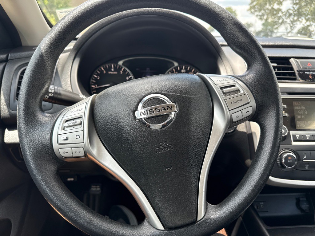 2017 Nissan Altima Image 17