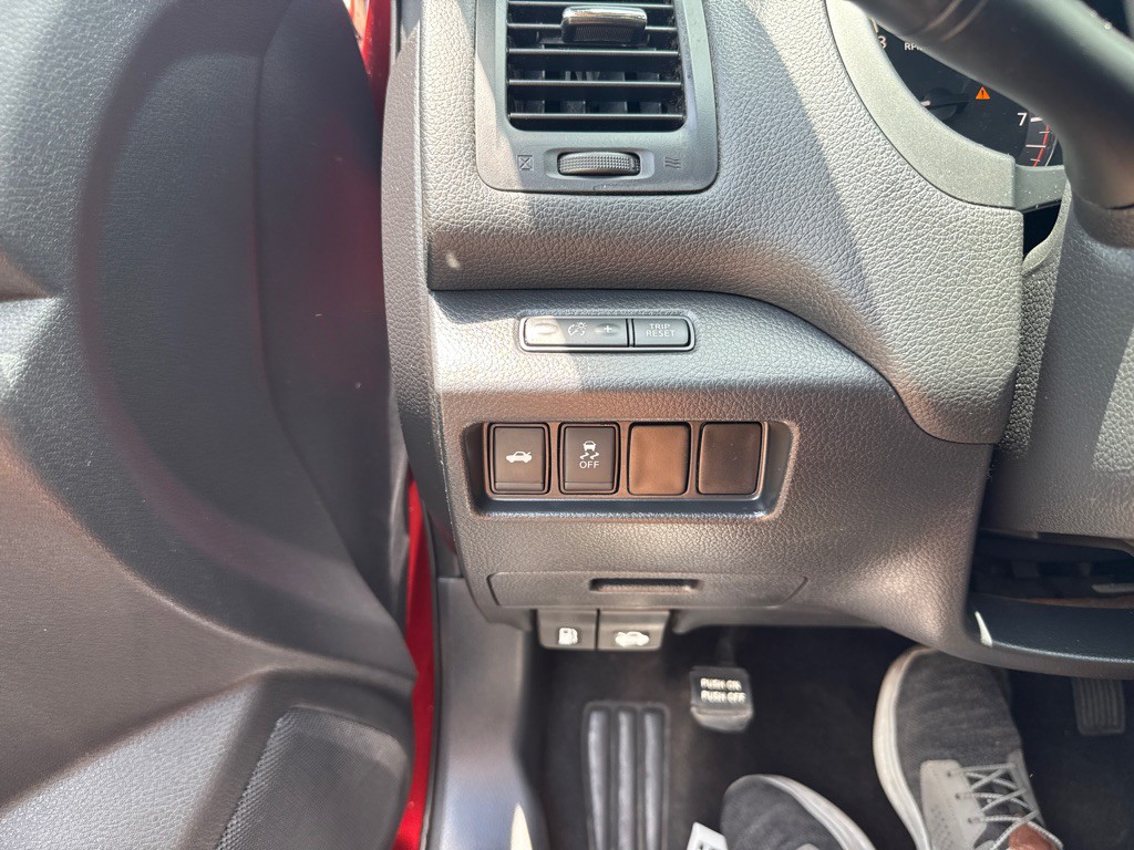 2017 Nissan Altima Image 19